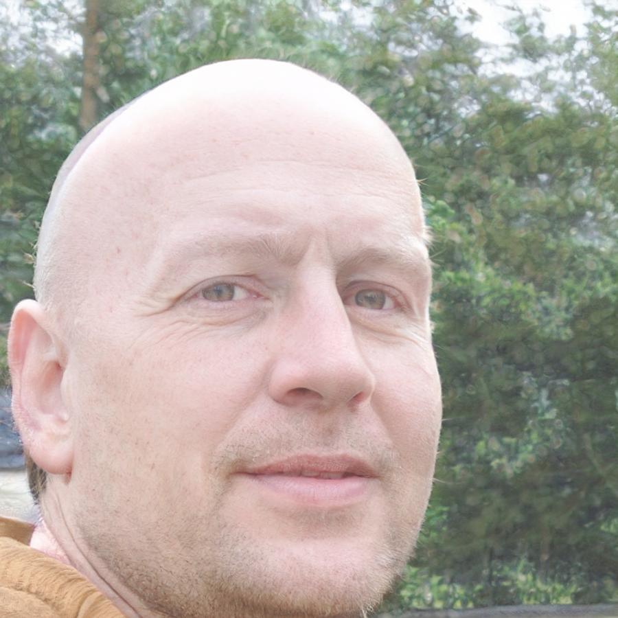 Portrait de Thomas Petit, consultant en finance d'entreprise