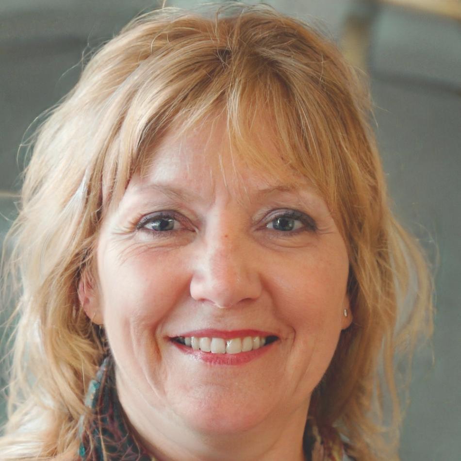 Portrait de Céline Moreau, consultante en finance d'entreprise